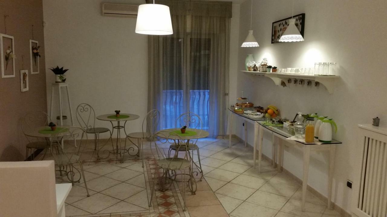 نابولي B&B Aminei Metro المظهر الخارجي الصورة