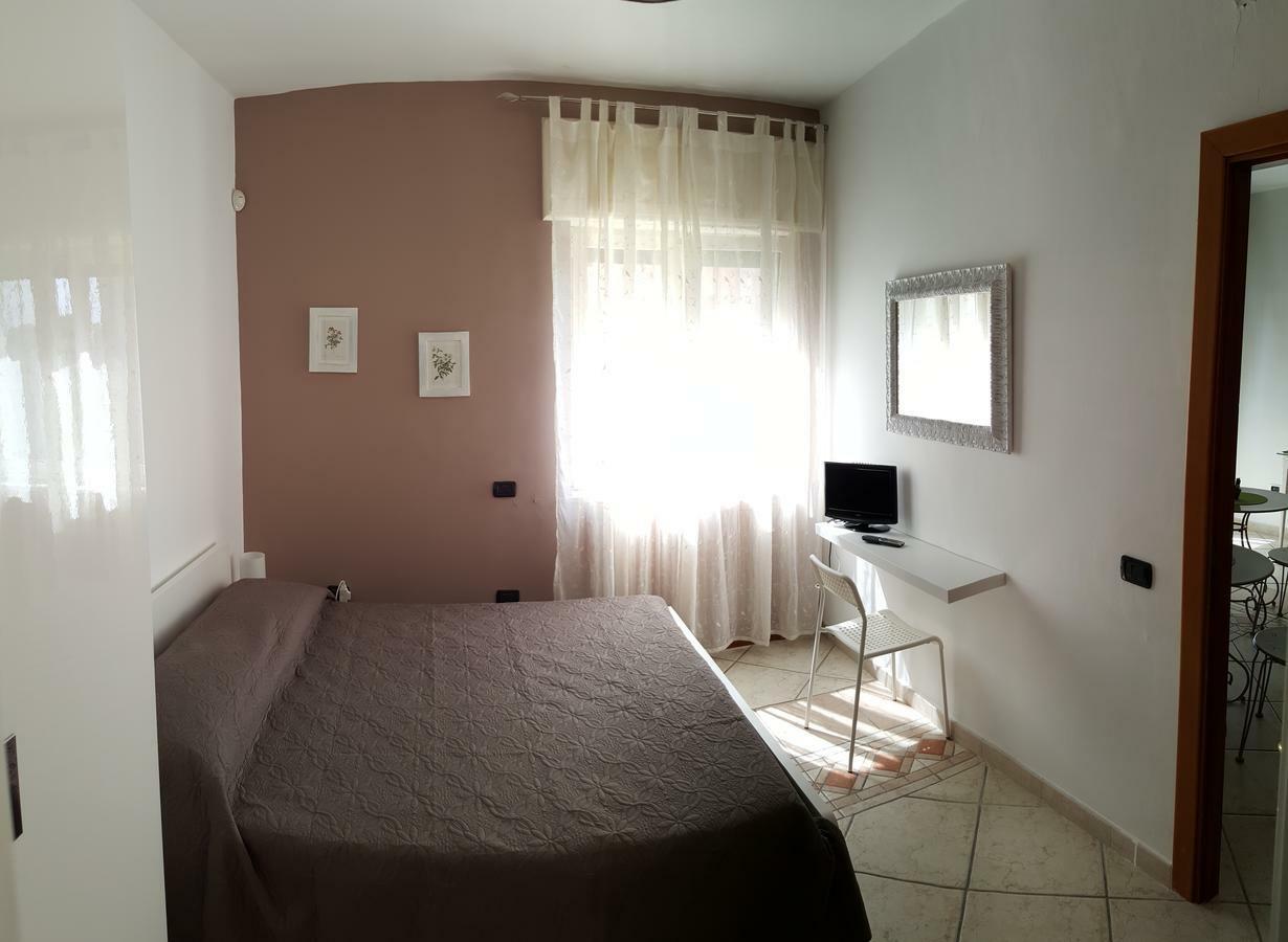نابولي B&B Aminei Metro المظهر الخارجي الصورة